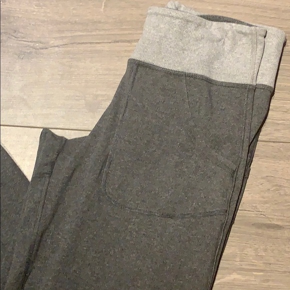 Lululemon joggers - Picture 2 of 3